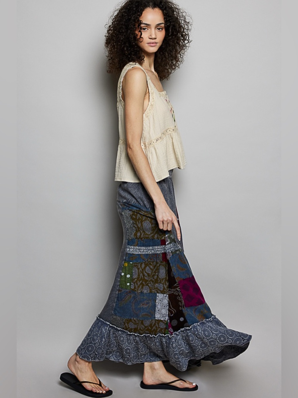 ✨ POL Printed Patchwork Embroidered Ruffled Skirt ✨🛍️ - Picture 5 of 6